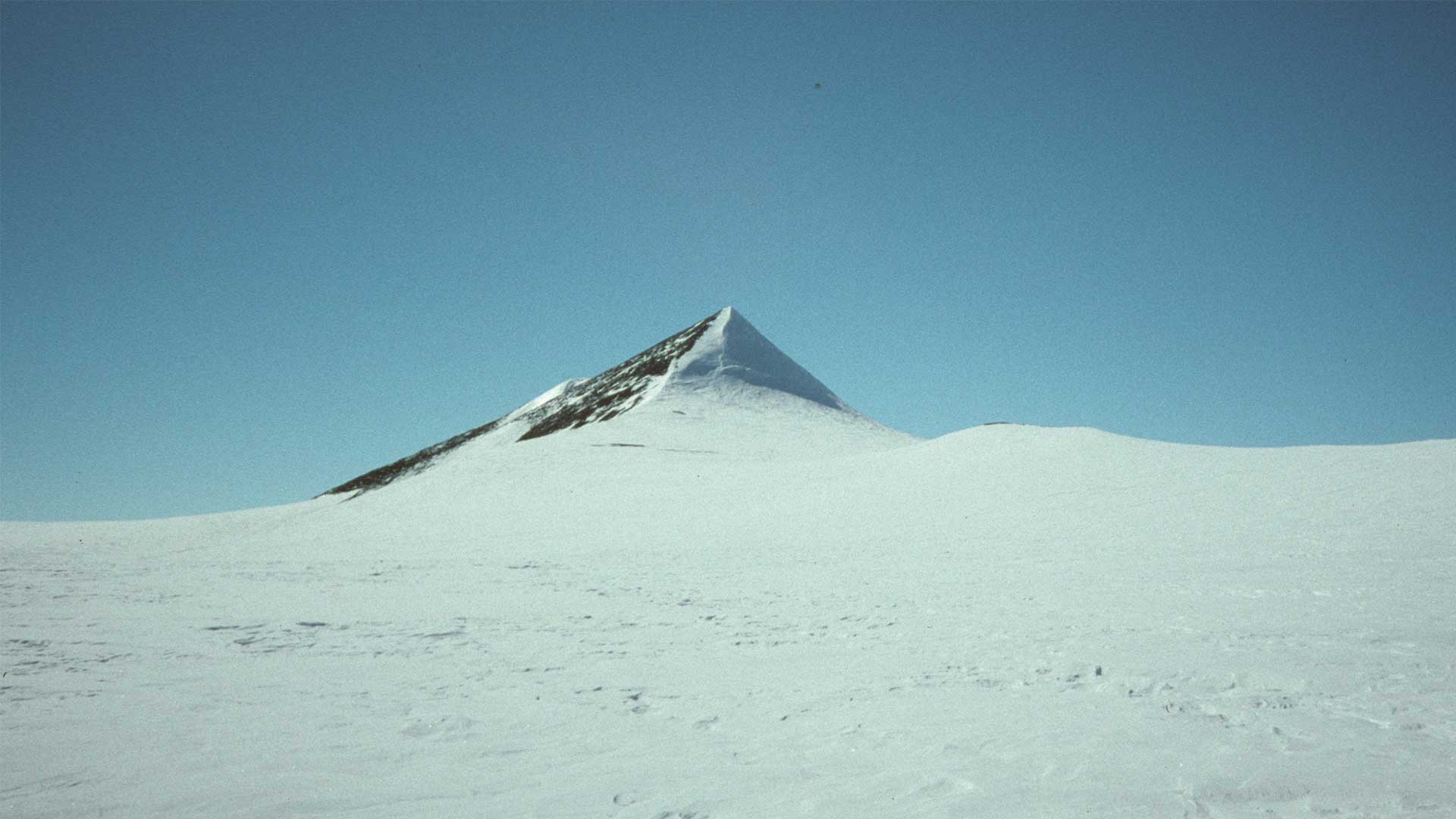 nunatak piramide antartide